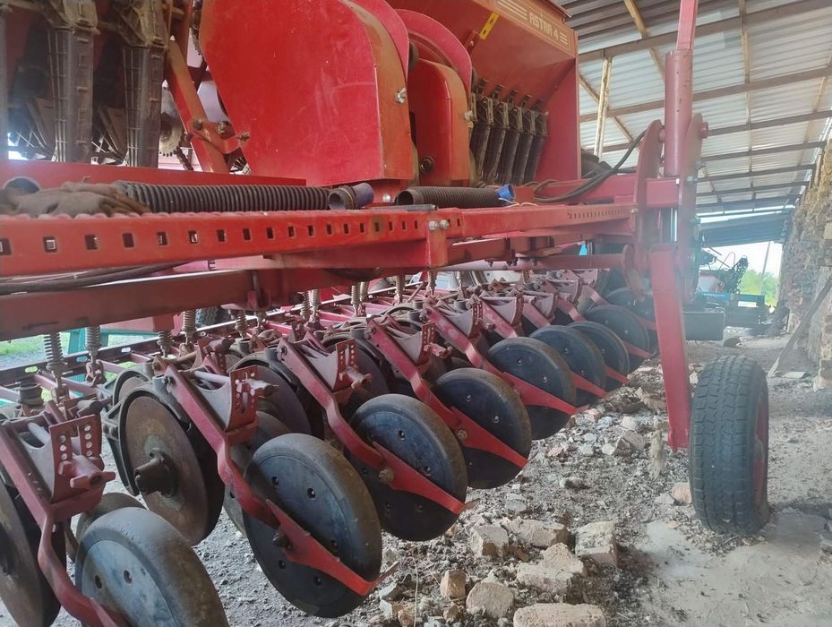 Сівалка зернова  Астра Ельворті