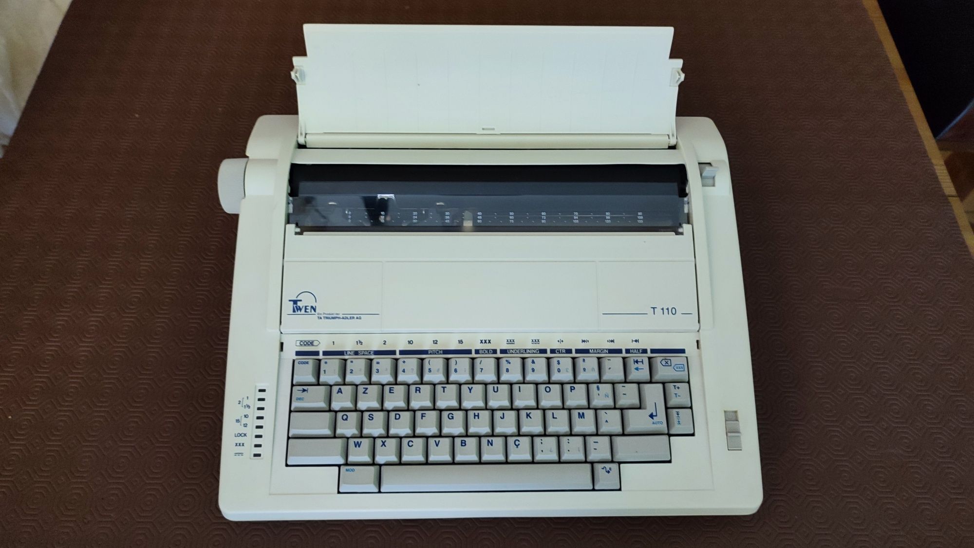 Máquina de escrever eletrica