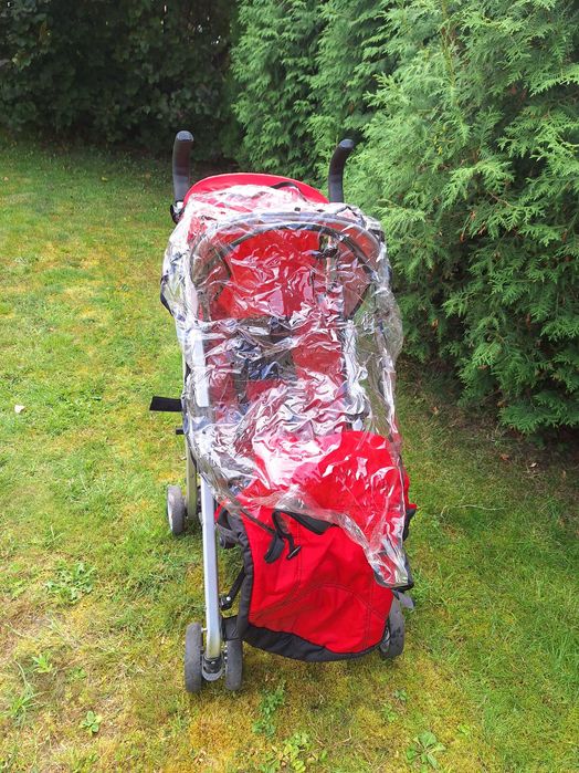 Wózek spacerowy, lekki i zajmujacu malo miejsca po zlozeniu