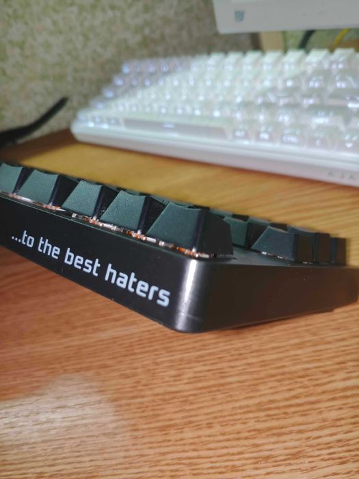 Б/у игровая механическая клавиатура hator rockfall 2 mecha tkl