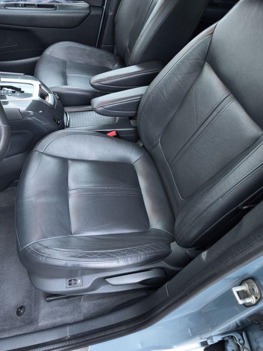 Продам Пежо 5008  2011г. после ДТП.