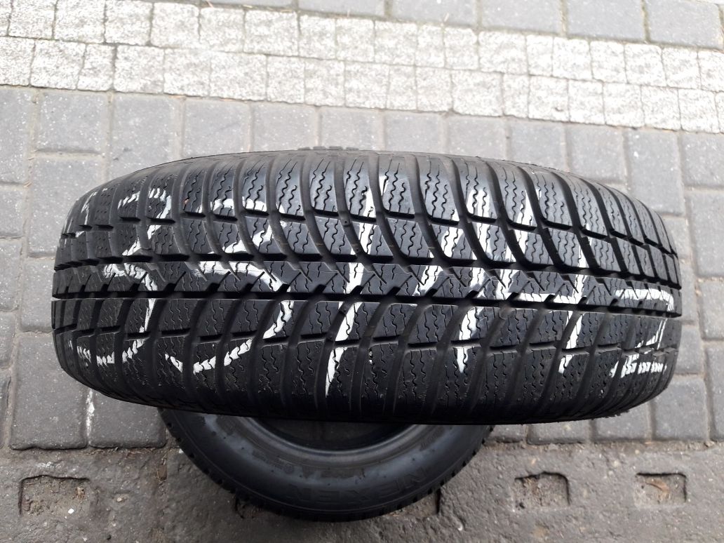 KUMHO 175/65R14 82T, pojedyńcza opona zimowa.