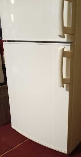 Холодильник Electrolux ERB 4045 (під ремонт або на запчастини) 200см