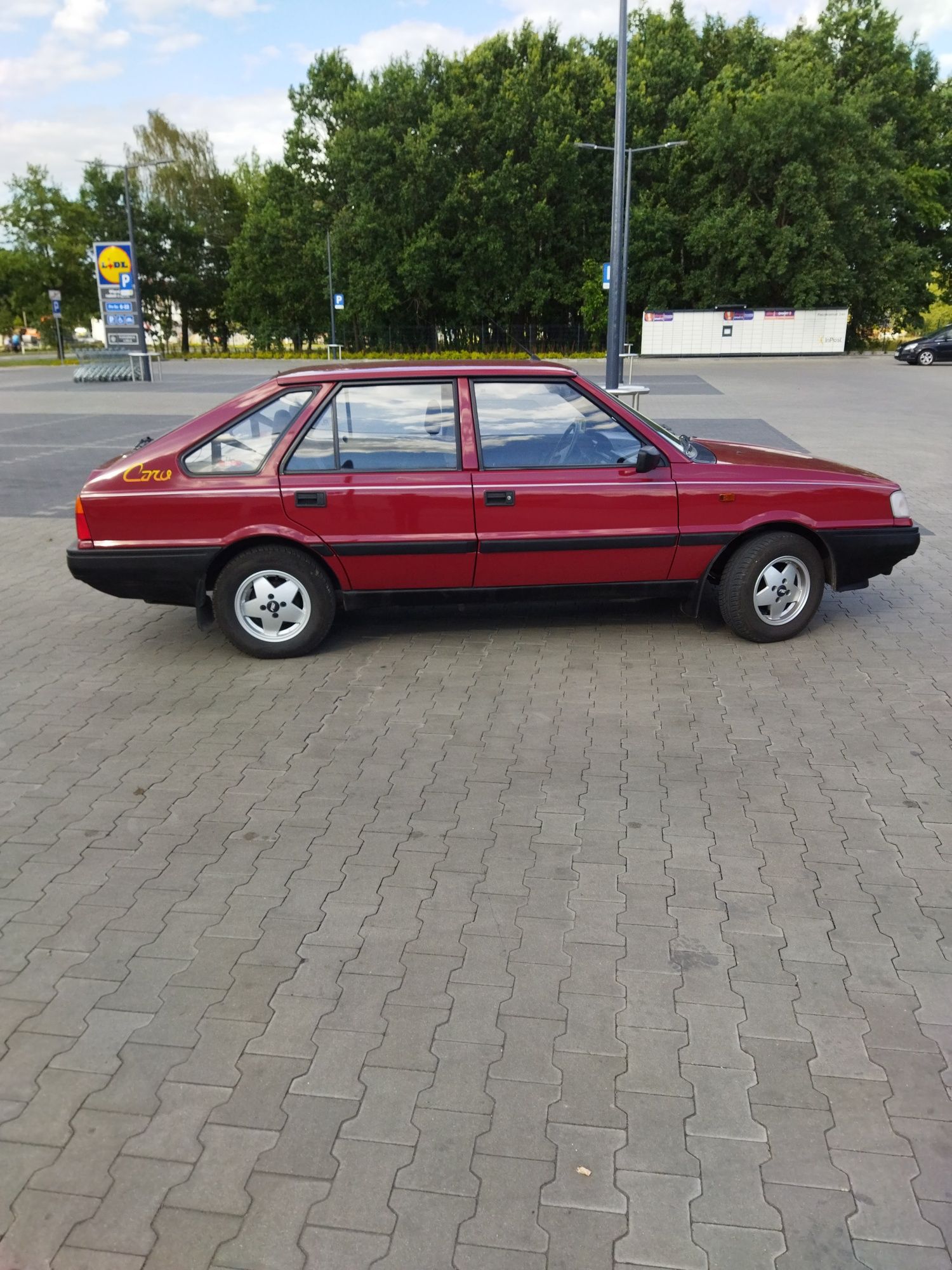 Zadbany Polonez Caro 1.6 GLI