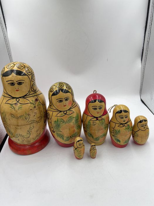 Matrioszka drewniana 1/7 elementów rosja L