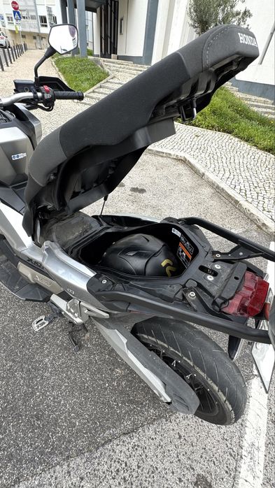 Honda X-ADV 750 + Topcase