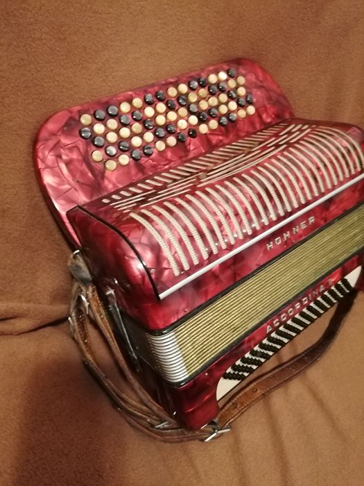 Acordeon marca Hohner