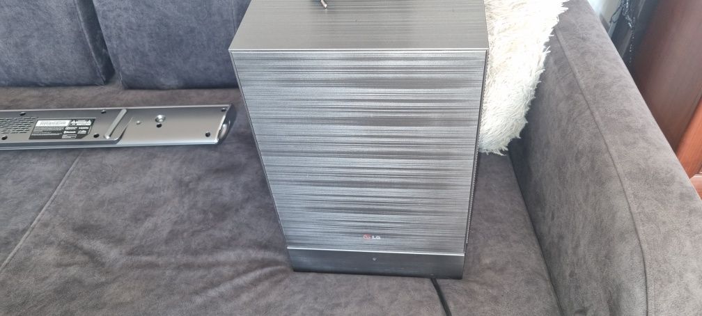 Soundbar LG model nb4540 subwoofer