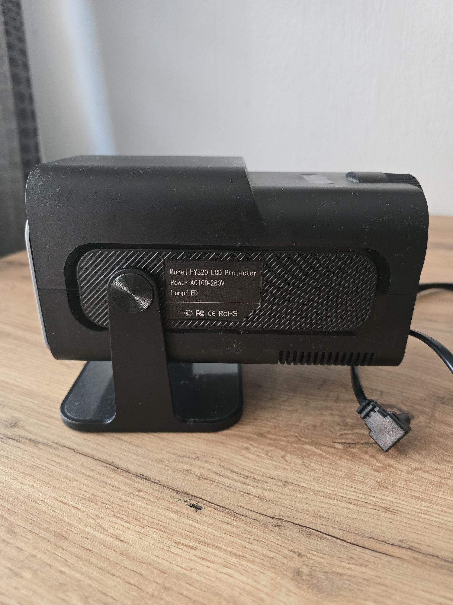Magcubic HY320 projektor