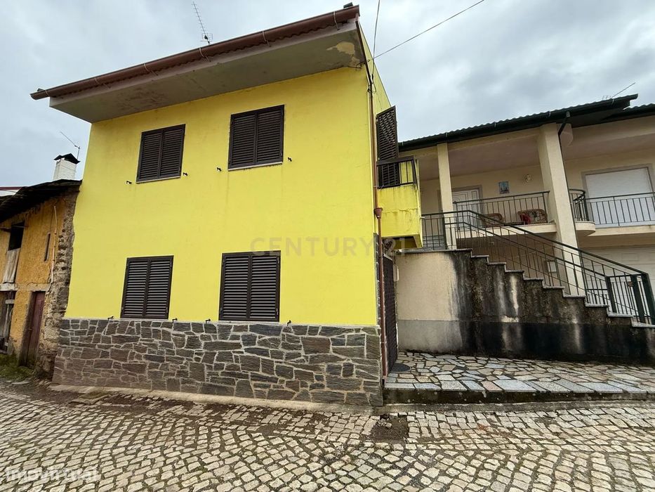 Moradia T2 em Rabal - SÓ 62.000€