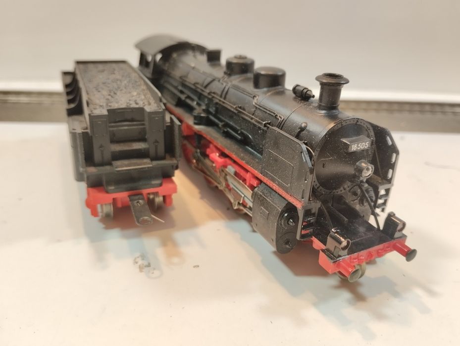 Lokomotywa parowóz Lima BR18 skala H0 //310