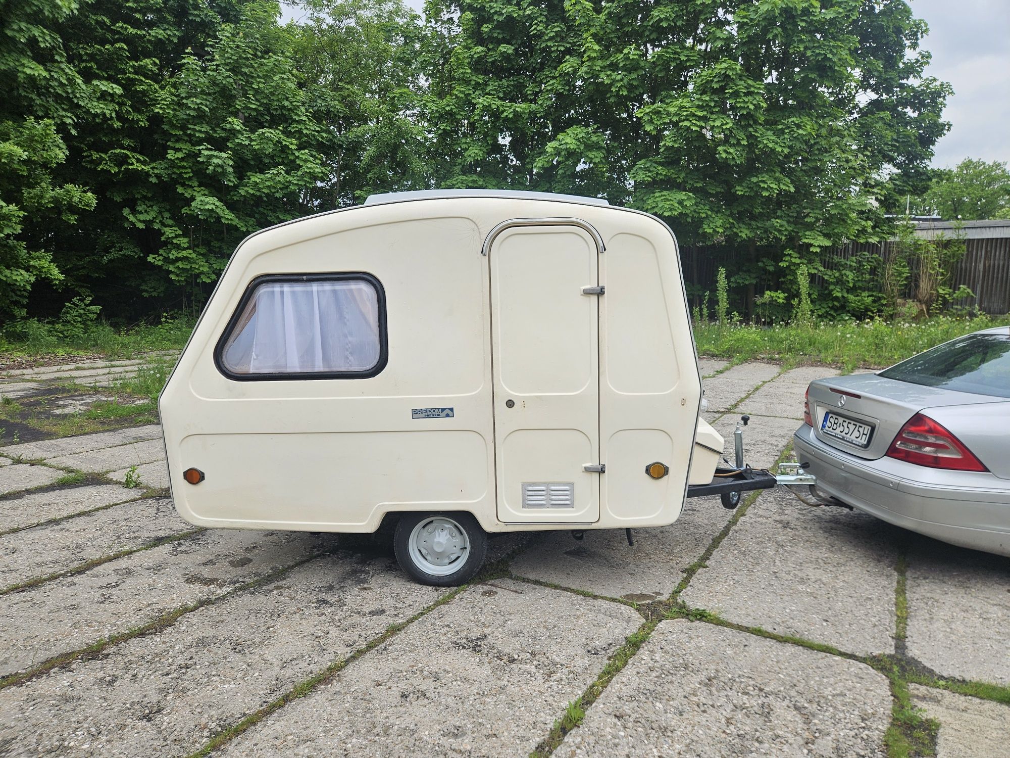Wynajem przyczepy kempingowej Niewiadów N126B