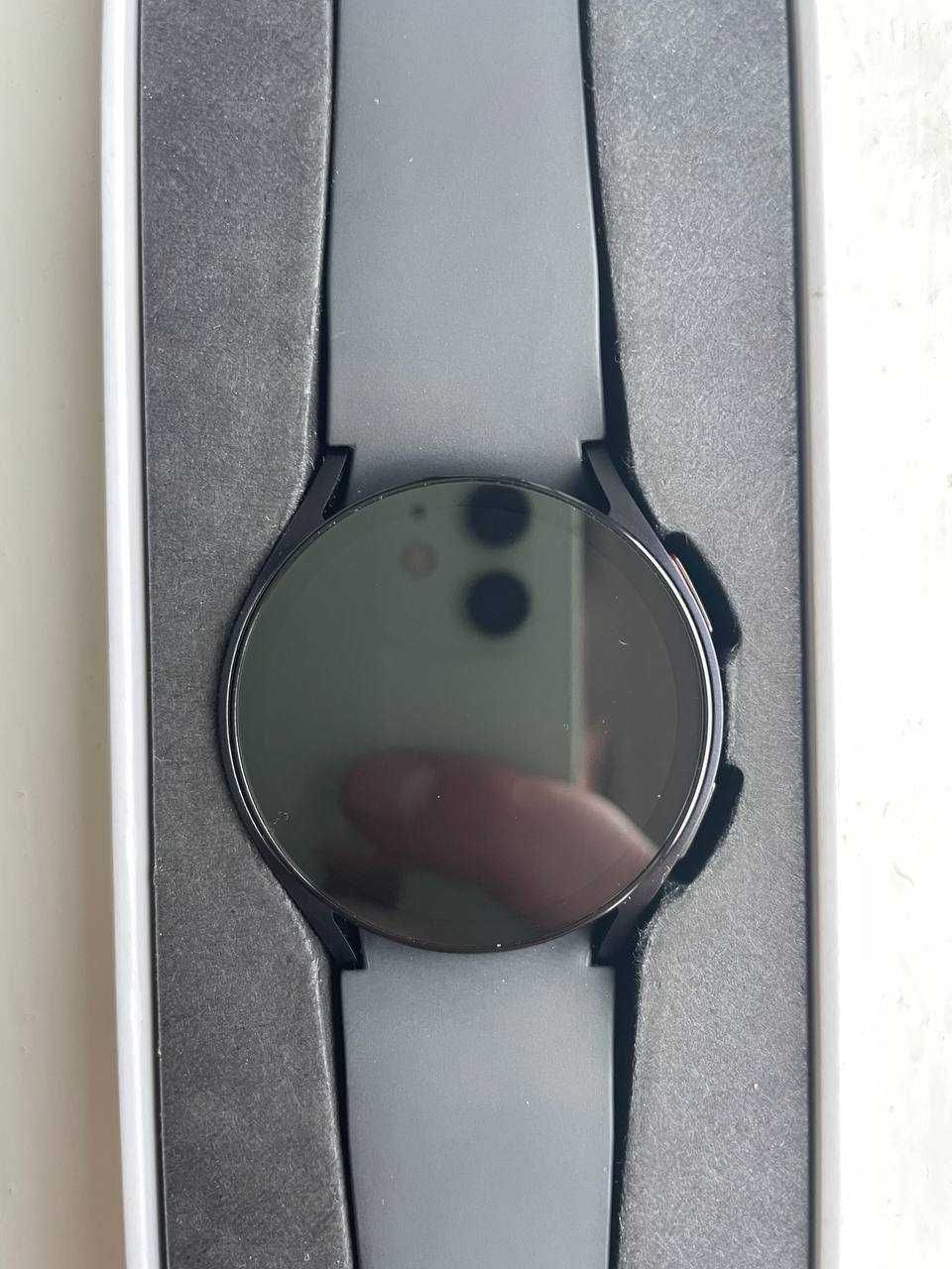 Смарт-годинник Samsung galaxy watch 6 40 mm