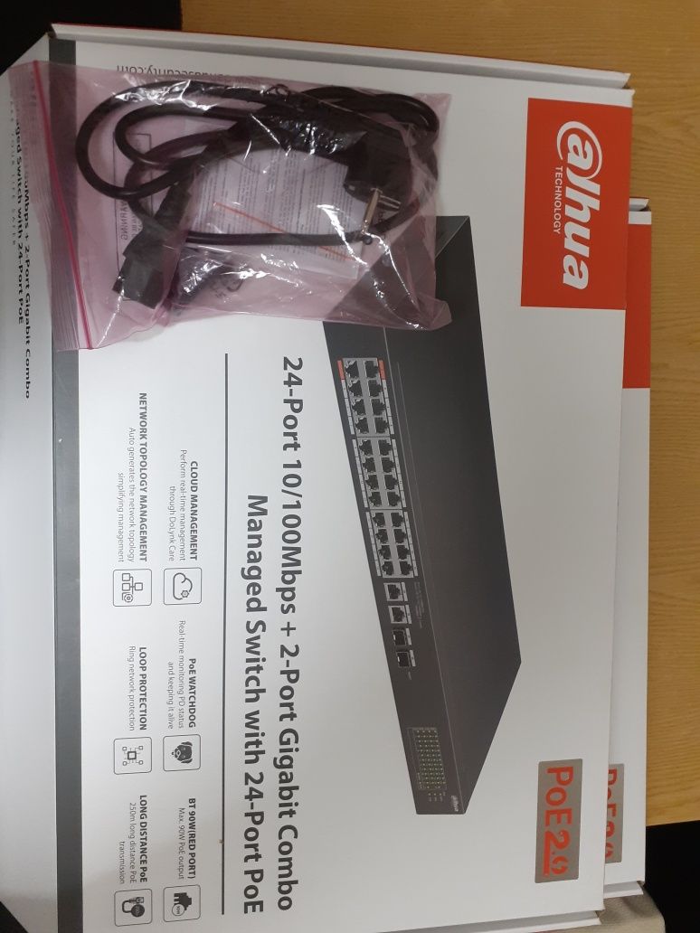 PoE комутатор Dahua DH-CS4226-24ET-240