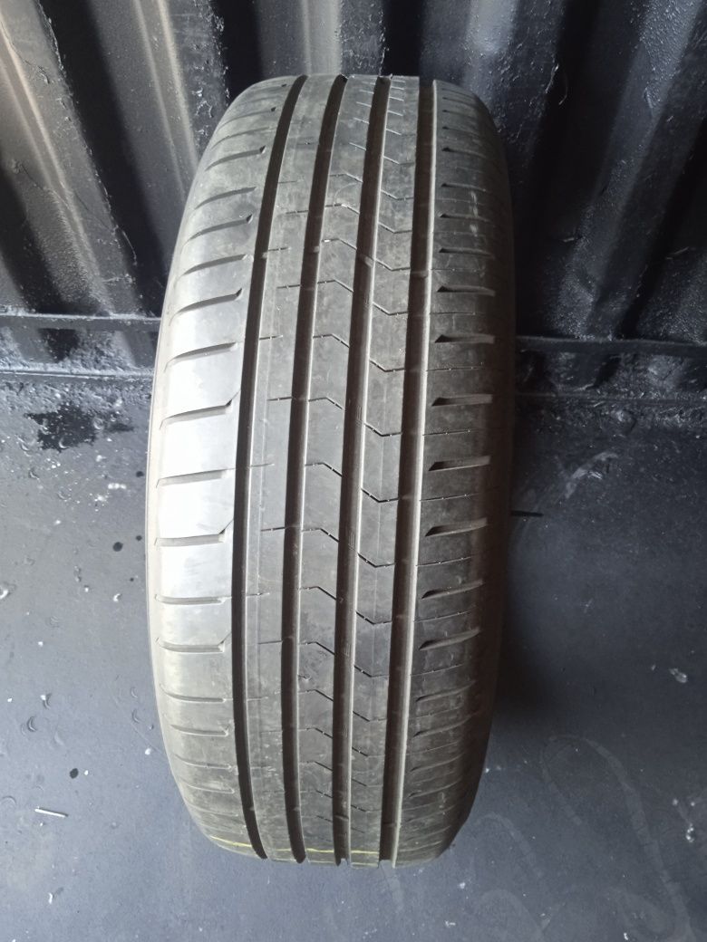 Одно распаровка 225.60.18 Vredestein Giugiaro,19p, Hungary 6.8mm.