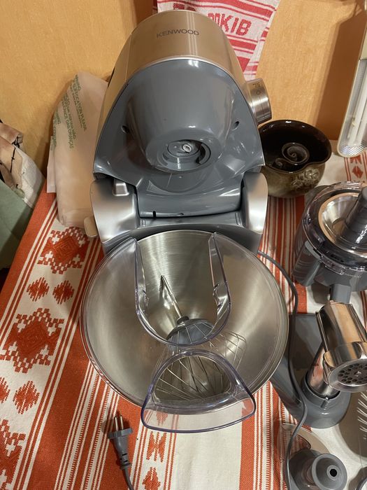 Продам Кухонний комбайн