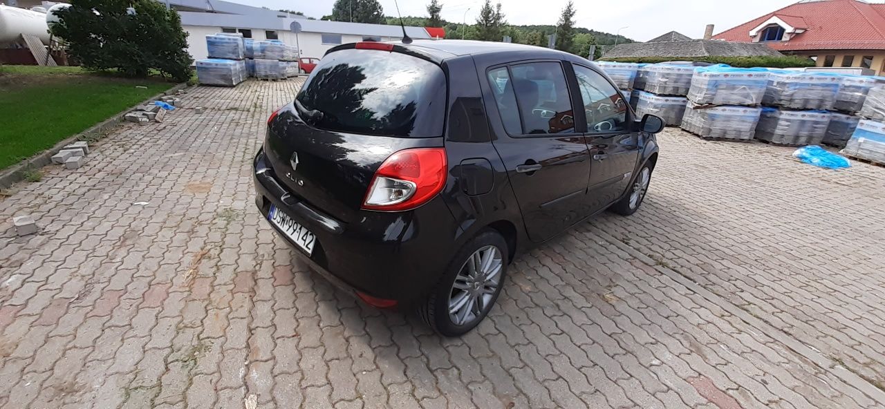 Renault Clio III lift 2009r klimatronik alu16 5 drzwi