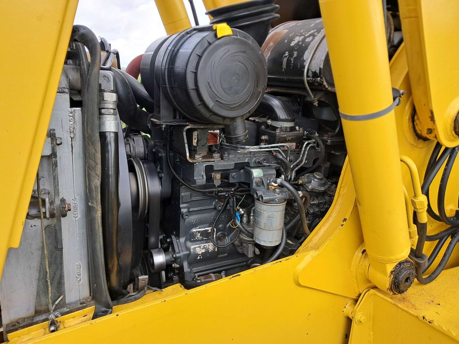 Koparko Ładowarka Komatsu WB 93R 2008r  4x4 Bardzo Dobry Stan !!!