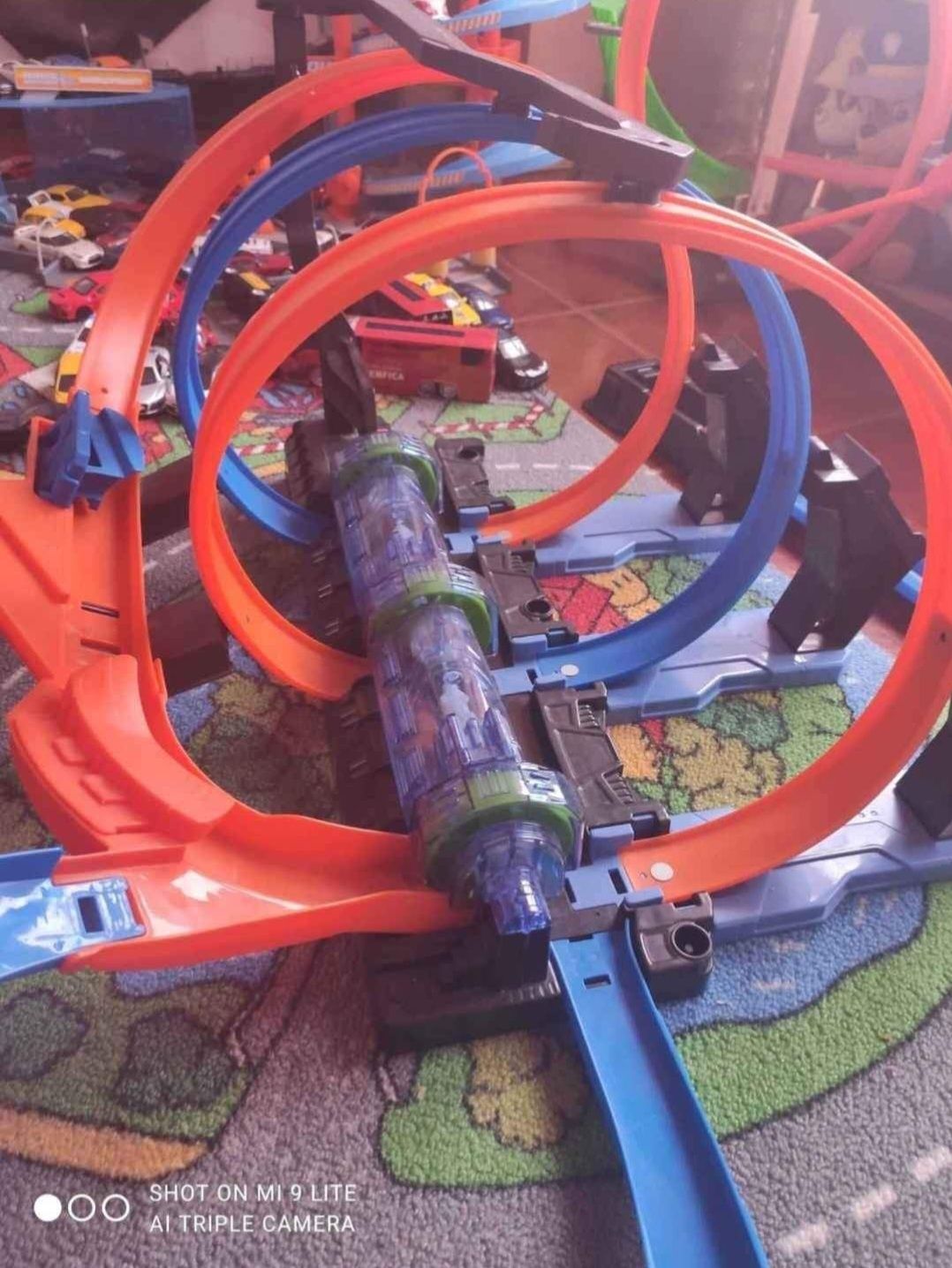 Pista Hot Wheels - Corkscrew Crash Track Set