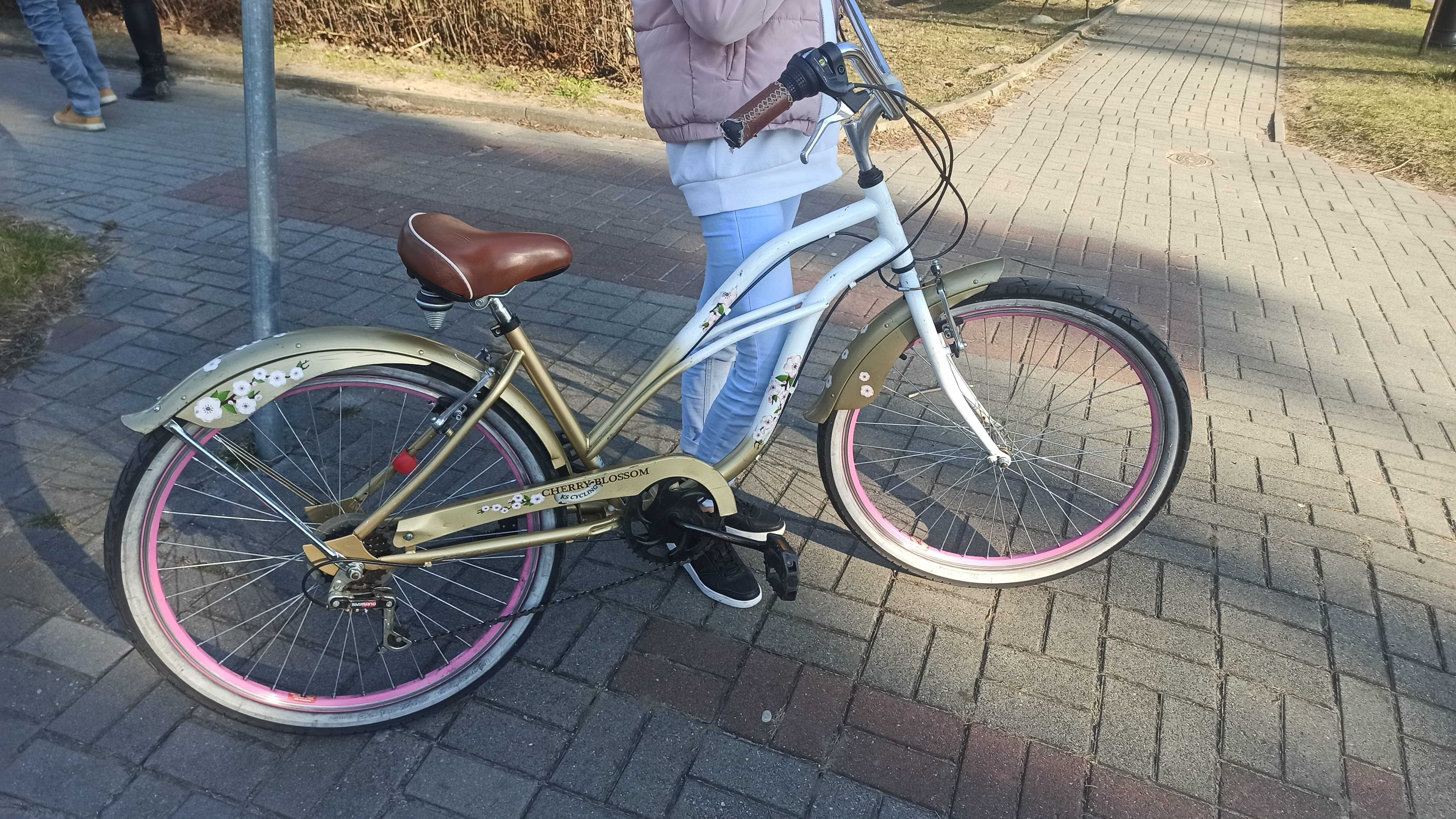 Modny rower dla dziewczynki