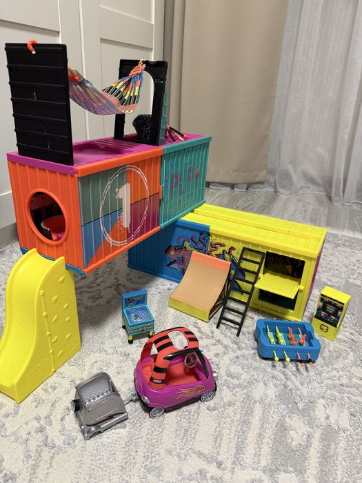 LOL стильный и компактный домик