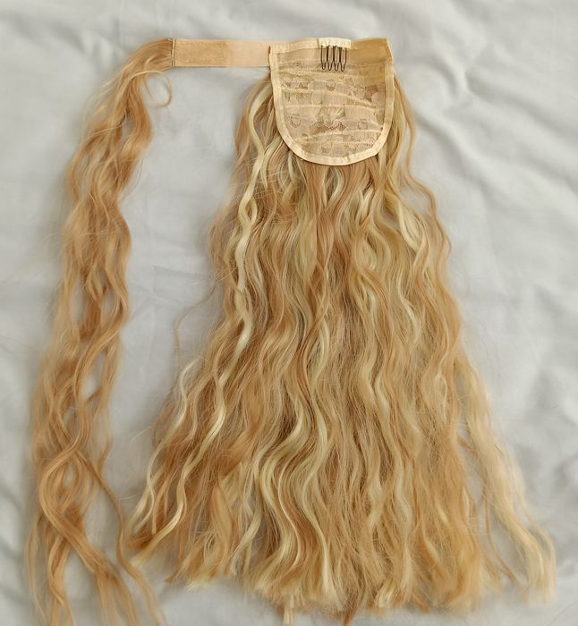 Doczep do włosów, do kucyka.