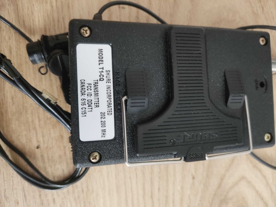 System bezprzewodowy Shure T4A-CQ plus mikrofon bezprzewodowy T1-CQ