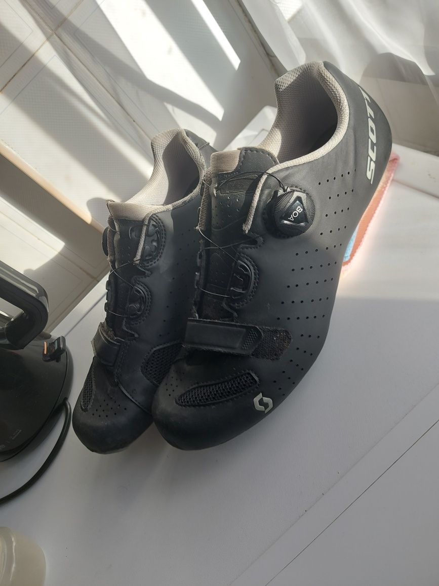 Sapatos de ciclismo scott n45 +pedais