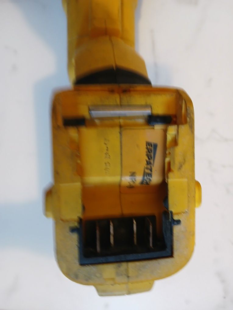 DeWalt DCH263 samo body