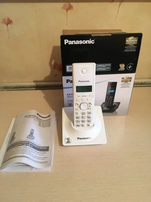 Телефон Panasonic KX-TG1711UAW White