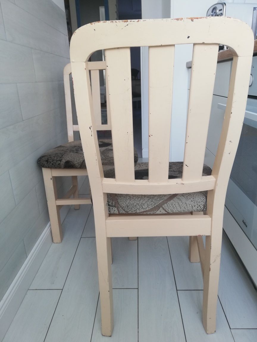 Krzesła do renowacji 2 sztuki