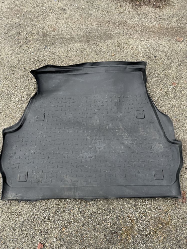 Коврик в багажник Rav 4  Lexus LX 570 Toyota LC 200 camry RAV 4