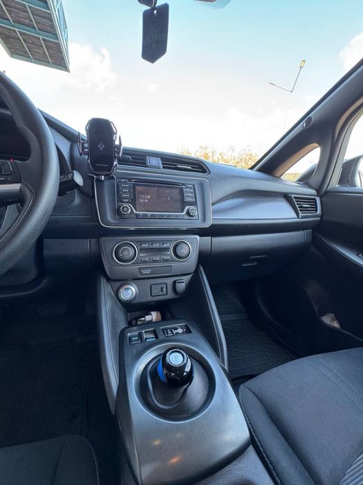 Nissan Leaf 2018рік