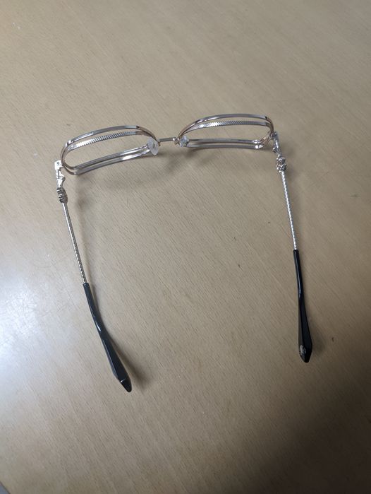 Haste Dourada semi nova