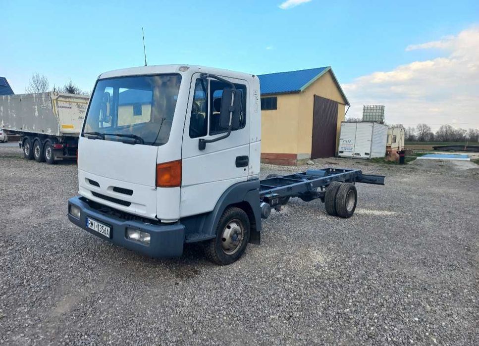 Nissan Atleon rama Diesel 2000 rok !