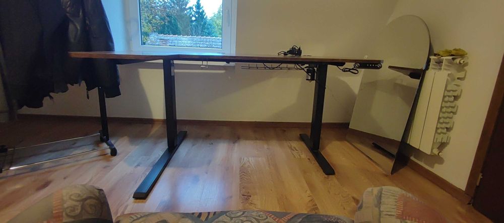 Biurko regulowane elektrycznie 150x100x70/120cm