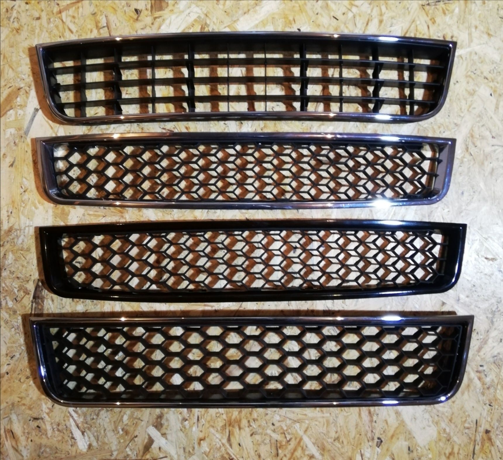 Grill kratka środkowa Audi A4 B6 S-LINE sline plaster miodu