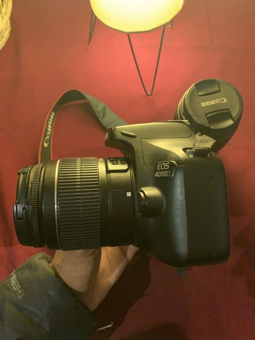 Camera Canon 4000d