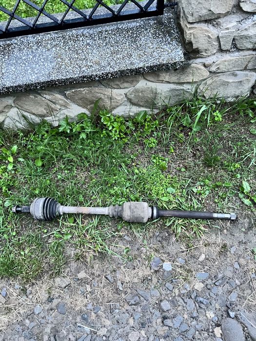 Пів вісь Citroen jumpy