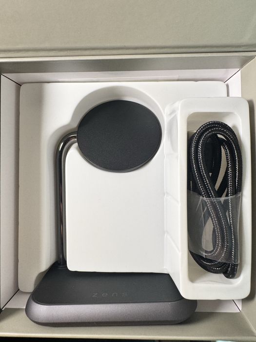 Бездротова зарядка ZENS Magnetic 3-In-1 Aluminium Wireless Charger