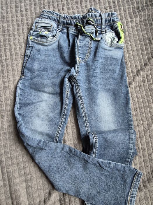 Jeansy chłopięce 134/140