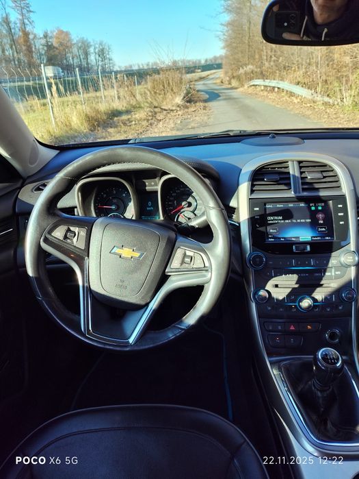 Chevrolet Malibu, (Mondeo Insignia, peugeot)