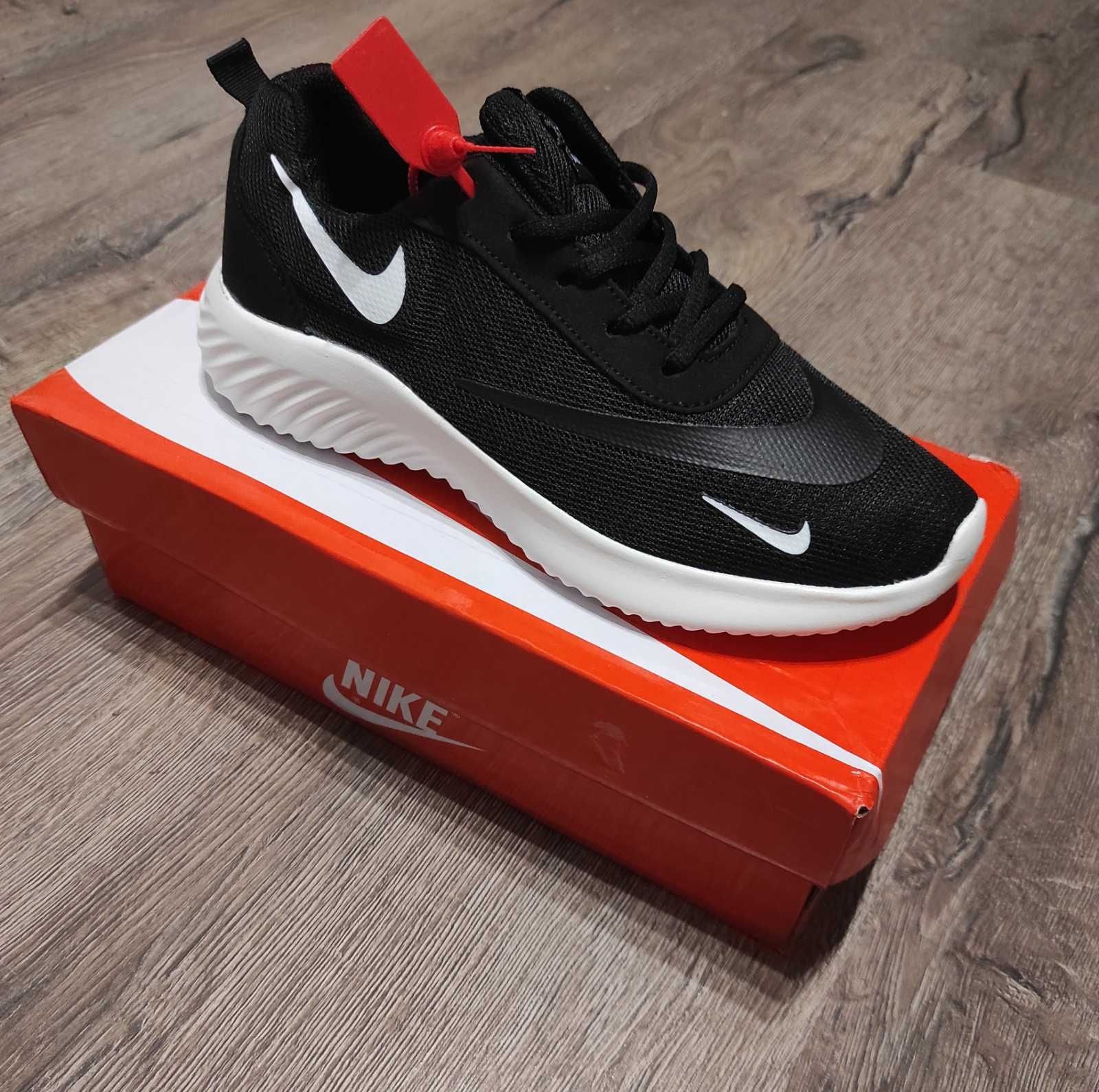 Кросівки Nike Air Force