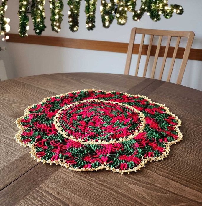 Guardanapo de mesa em croché, toalha 50 cm nas cores do Natal