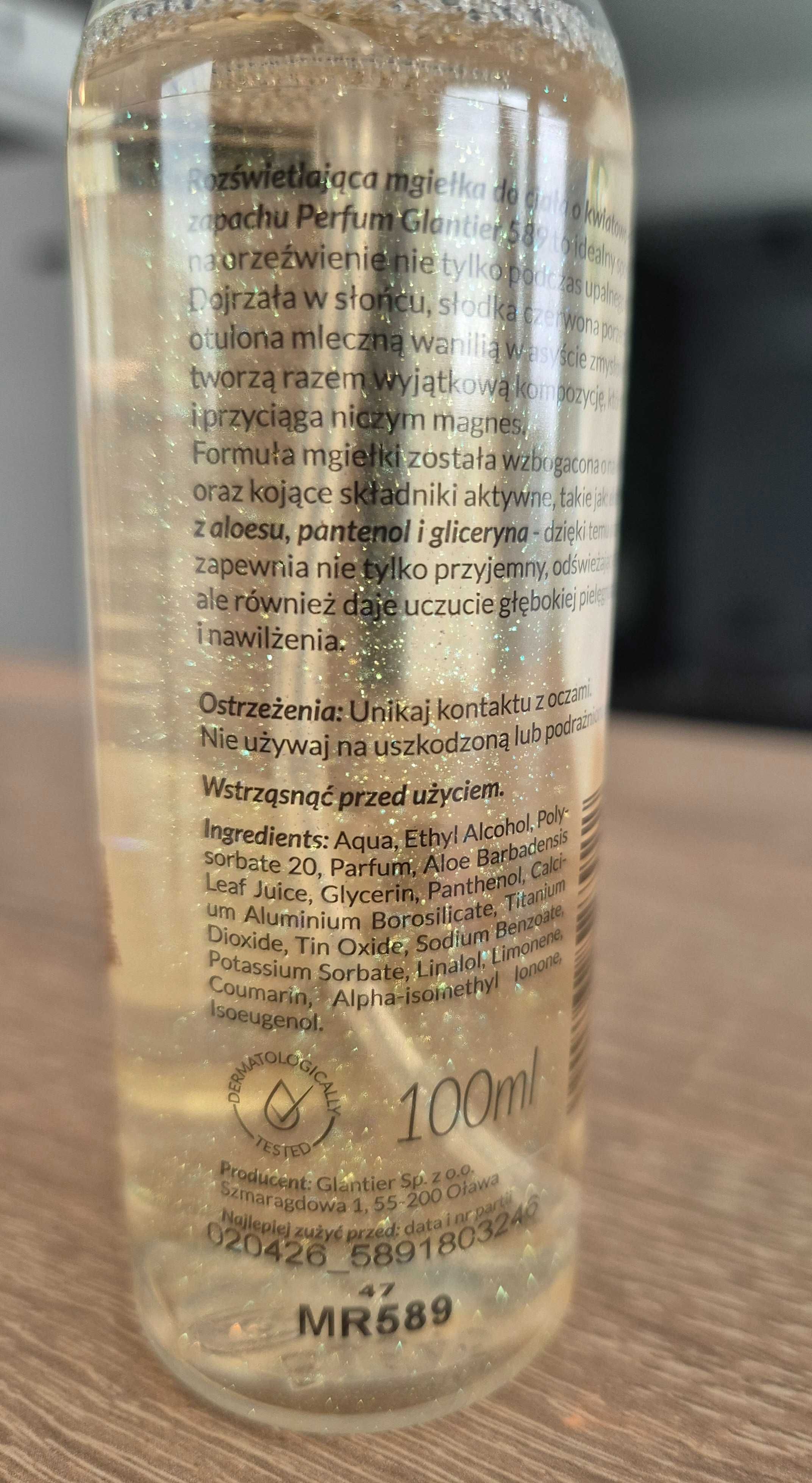 Rozświetlająca mgiełka do ciała Very Good Girl 100 ml