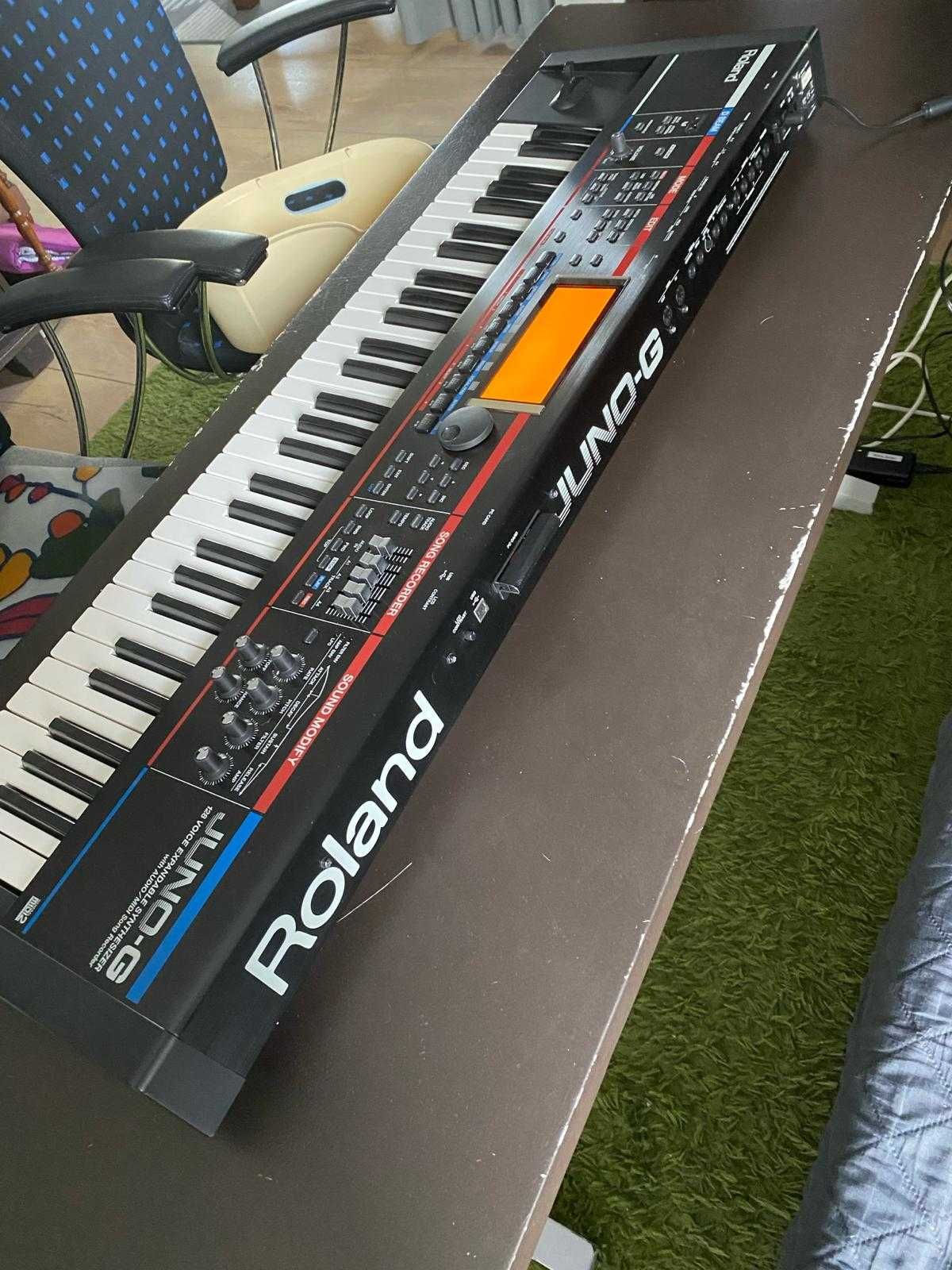 Organy Roland JUNO-G