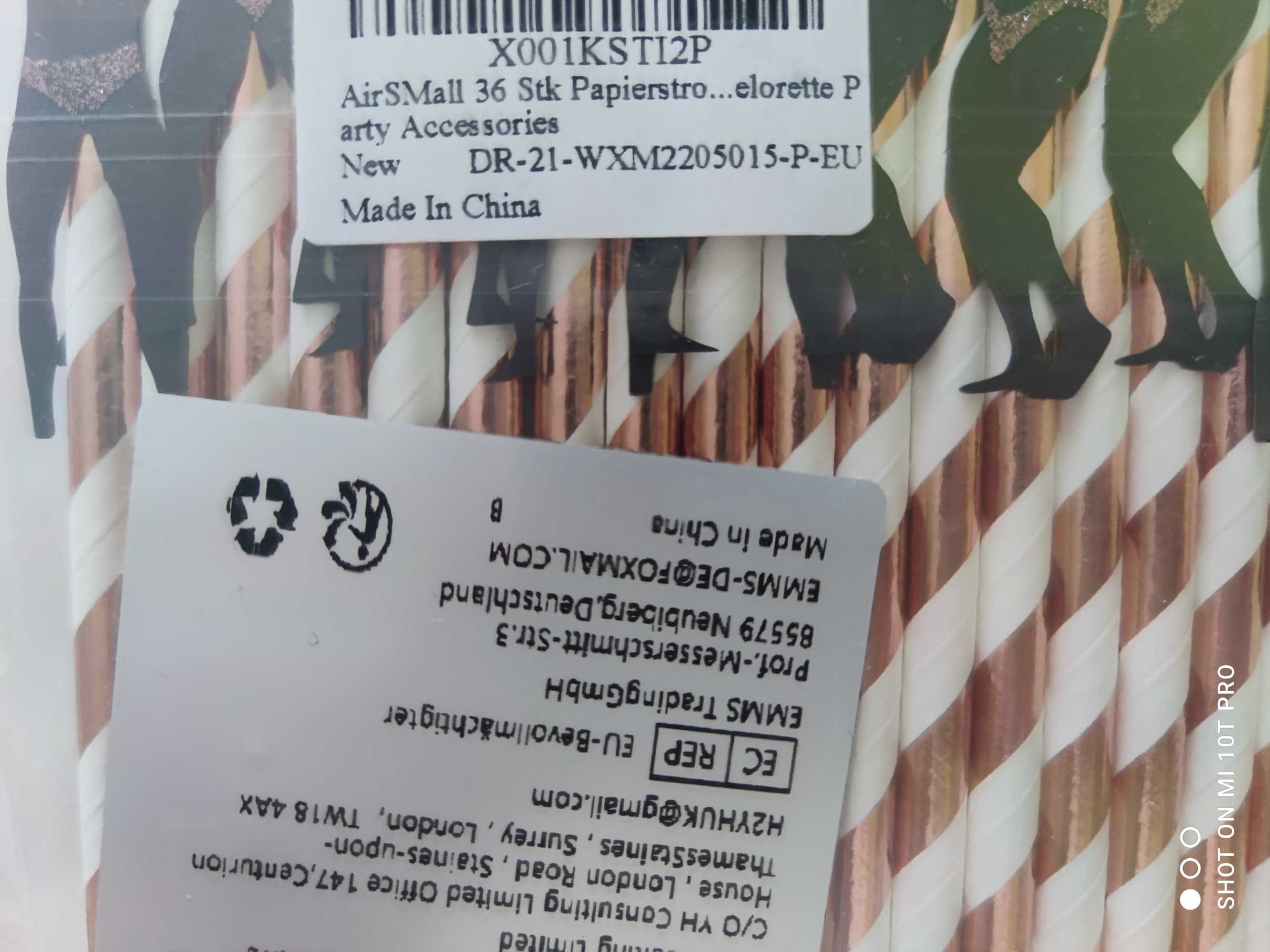 Złote słomki papierowe