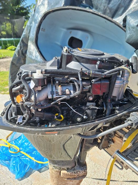 Silnik zaburtowy Parsun 20 o mocy 14,7kW.