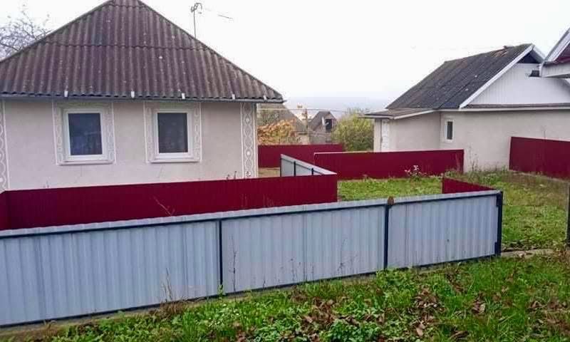 Продам будинок неподалік міста