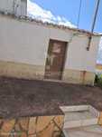 Terreno e duas casas antigas